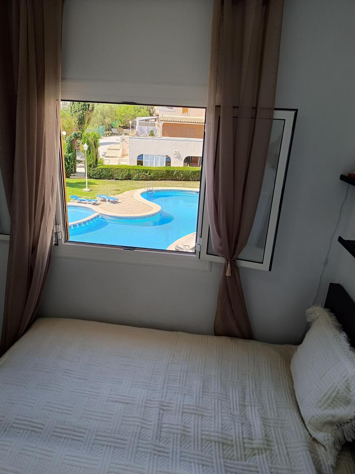 Rising Sun Bungalow Торрев'єха Екстер'єр фото