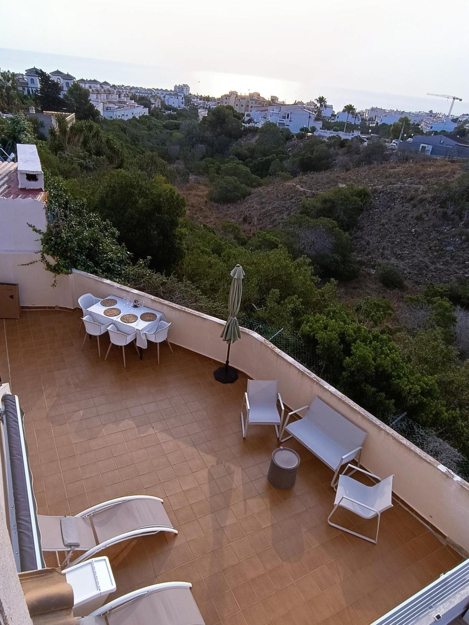 Rising Sun Bungalow Торрев'єха Екстер'єр фото